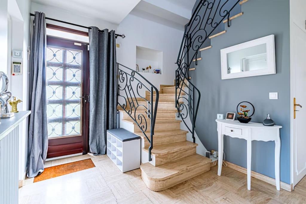 Charmante Maison Au Calme Yerres Dış mekan fotoğraf